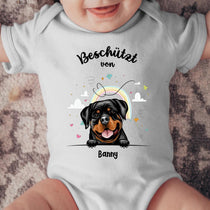 Beschützt von - Personalisierter Baby Body - Kurz - Hund & Katze