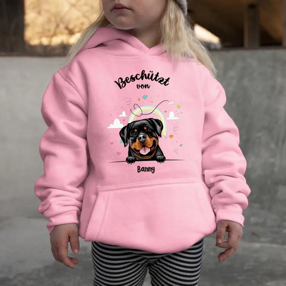 Beschützt von - Personalisierter Kinder-Hoodie - Hund & Katze - mehrere Farben