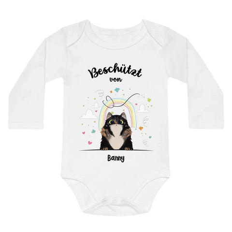 Beschützt von - Personalisierter Baby Body Katze