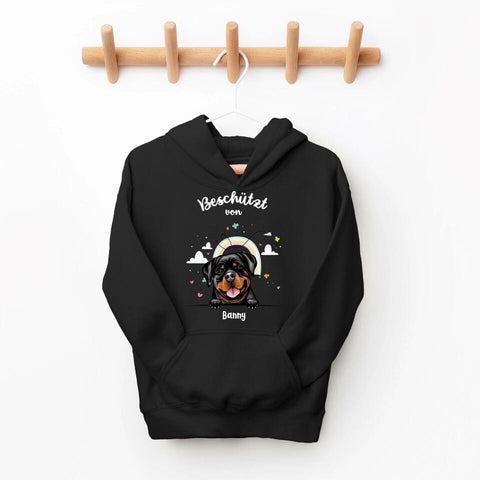 Beschützt von - Personalisierter Kinder Hoodie - Hund & Katze - farbig